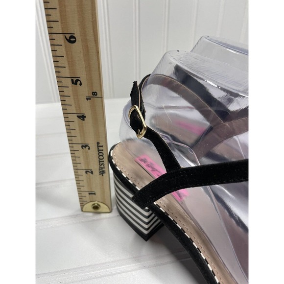 Betsey Johnson Andey Block Heel Ankle Strap Floral Sandals Size 8 - Picture 6 of 6